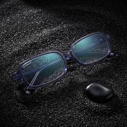Lentes opticos Navarino Azul sobre arena negra volcanica antirreflex receta optica bio-acetato Bonoboss #editorial_arena-negra #color_azul
