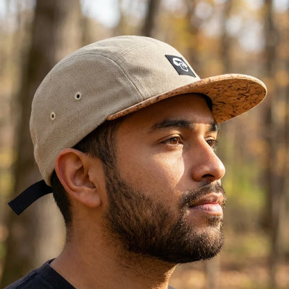 Gorro de corcho ecológico retrato perfil textura corcho Bonoboss