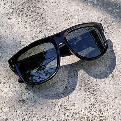 Packshot frontal GirlFriend Reverse lentes polarizados hombre verde militar G15 #color_g15