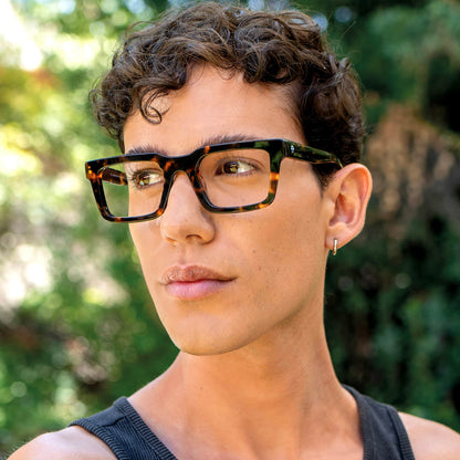 lentes rectangulares gruesos hombre cara redonda opticos multifocales bifocales receta mayorista distribuidor sustentables diseñador exclusivos carey.jpg #color_carey